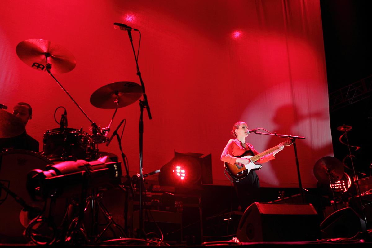 Anna calvi o2 291114 bc11