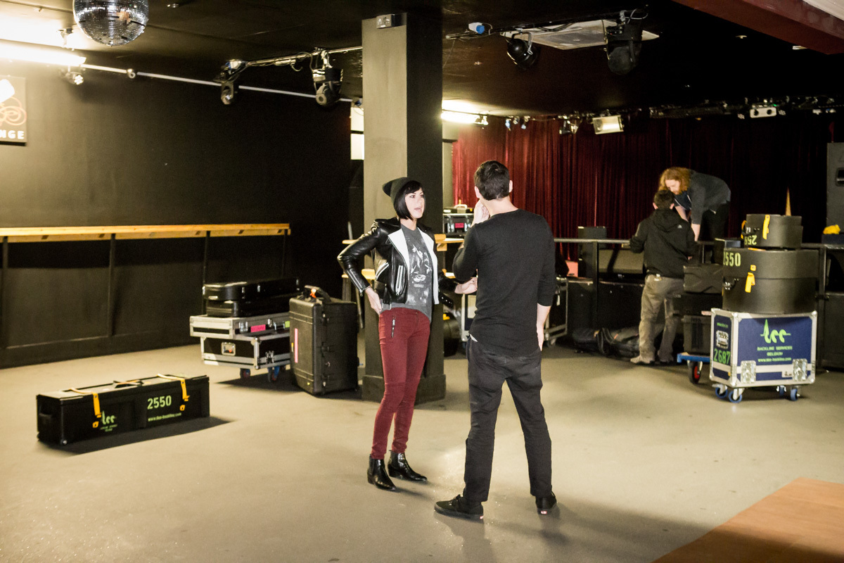 Phantogram backstage 030
