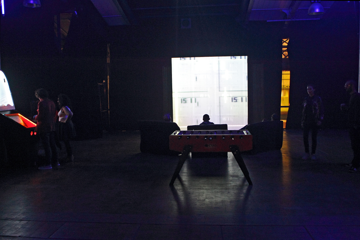 Playground p4k 311014 bc