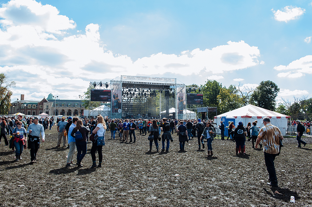 Atmosphere Gaelle Beri Riot Day201