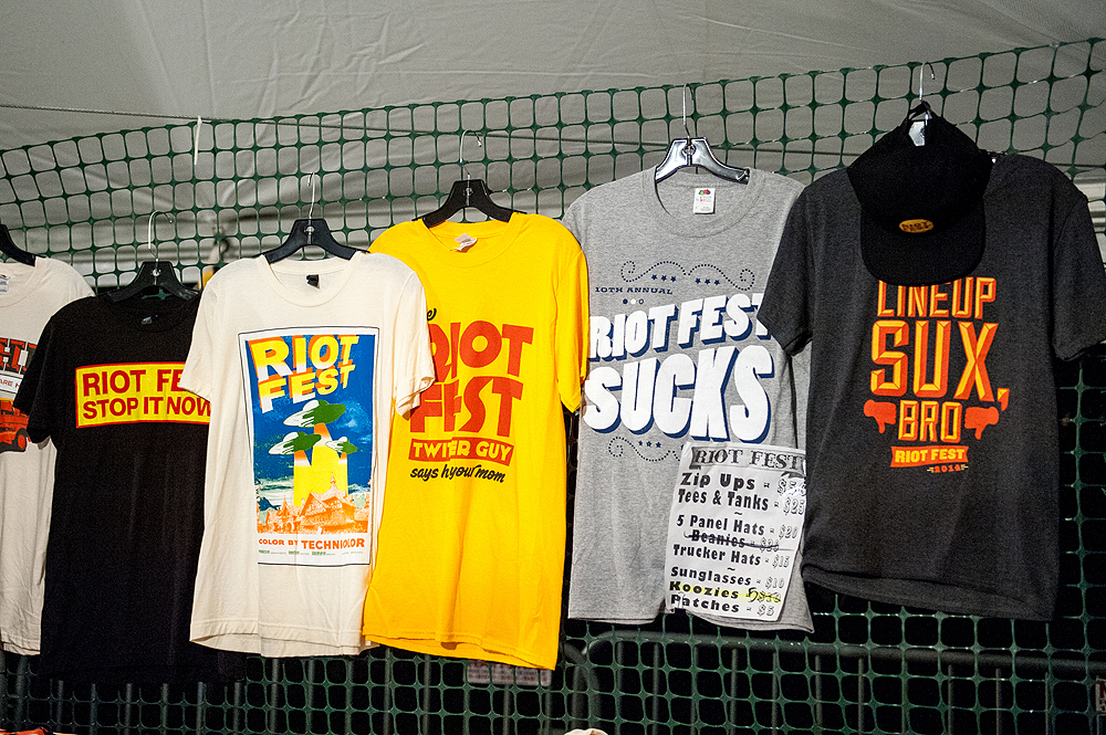 Atmosphere Gaelle Beri Riot Day212