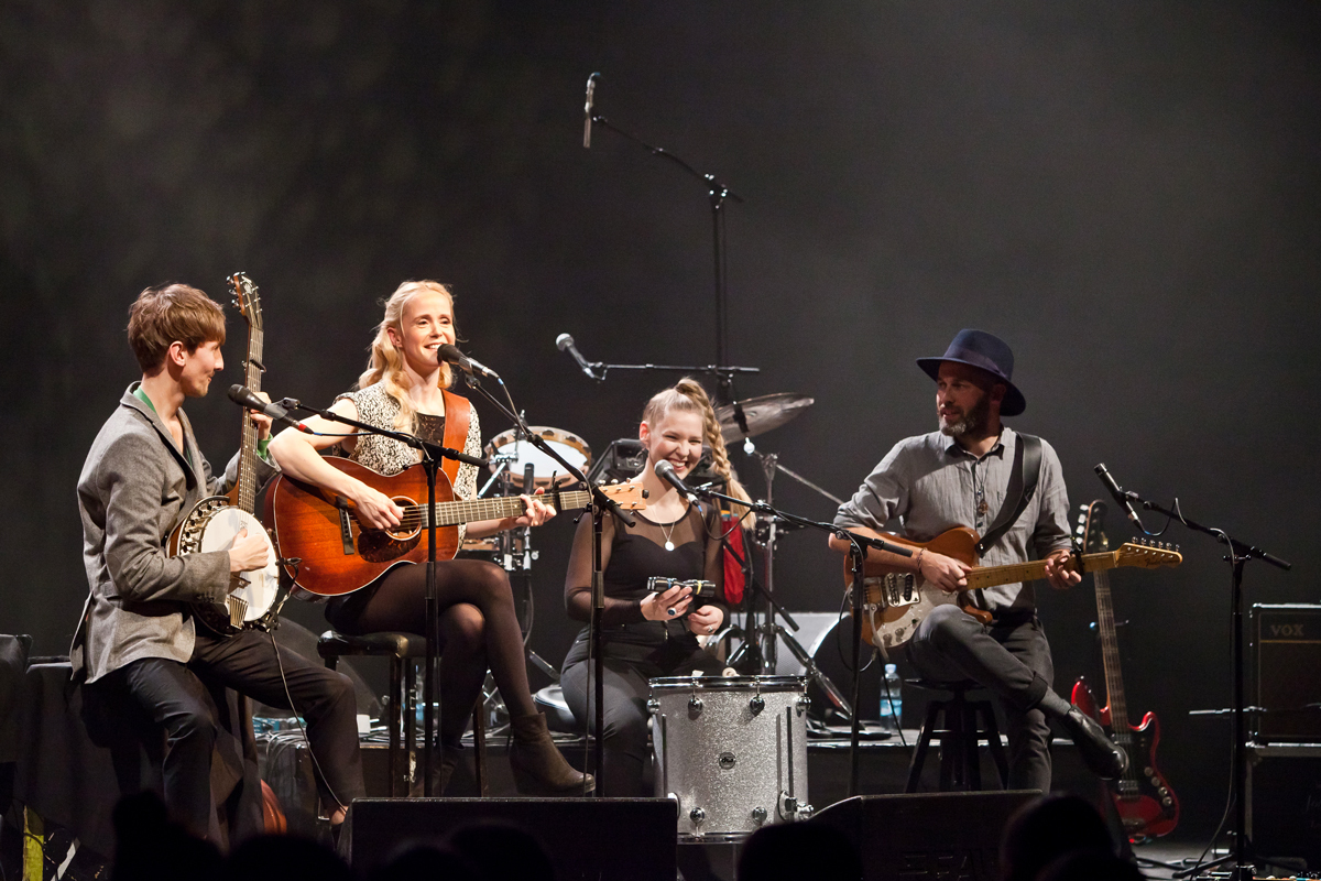 Tina Dico O2 Empire 141129 Steve Asenjo IMG 2738