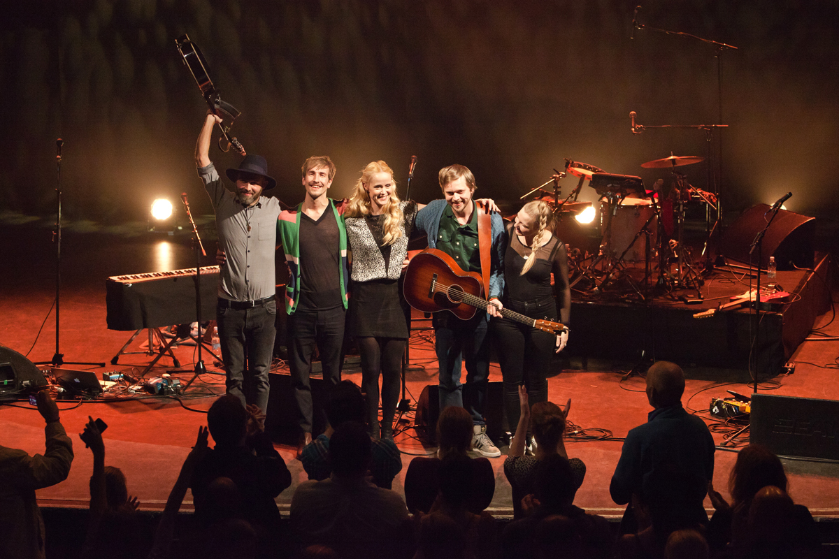 Tina Dico O2 Empire 141129 Steve Asenjo IMG 3349