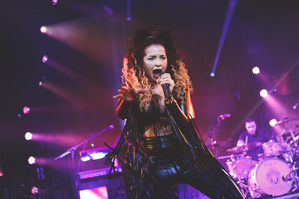 VEVO Halloween Victoria Warehouse 011114 Wunmi Onibudo 11 Ella Eyre jpg