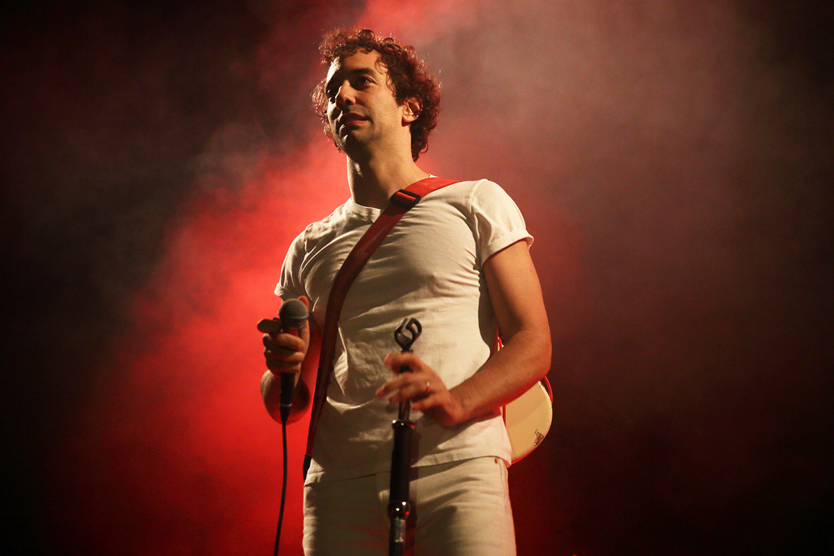 Albert hammond jr assembly1115 bc02