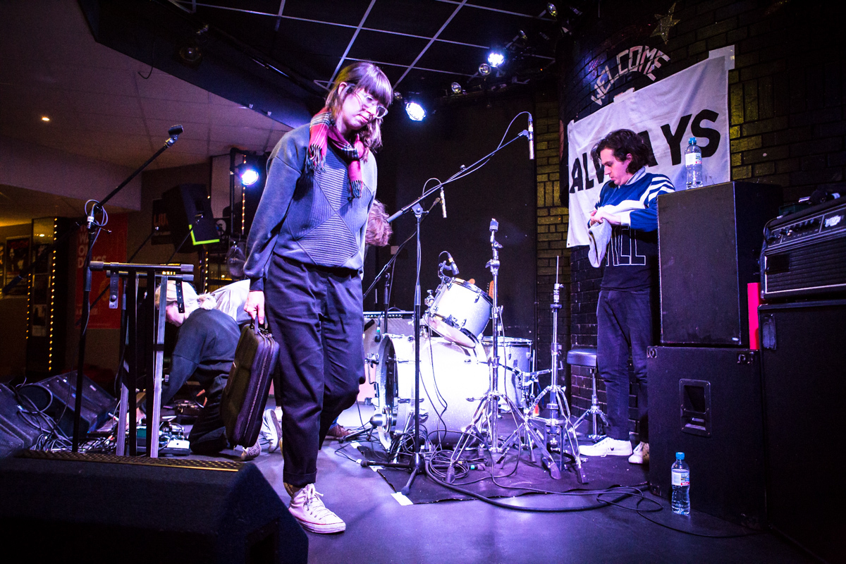 ALVVAYS Leeds 22 Jan 2015 Mike Hughes 0013