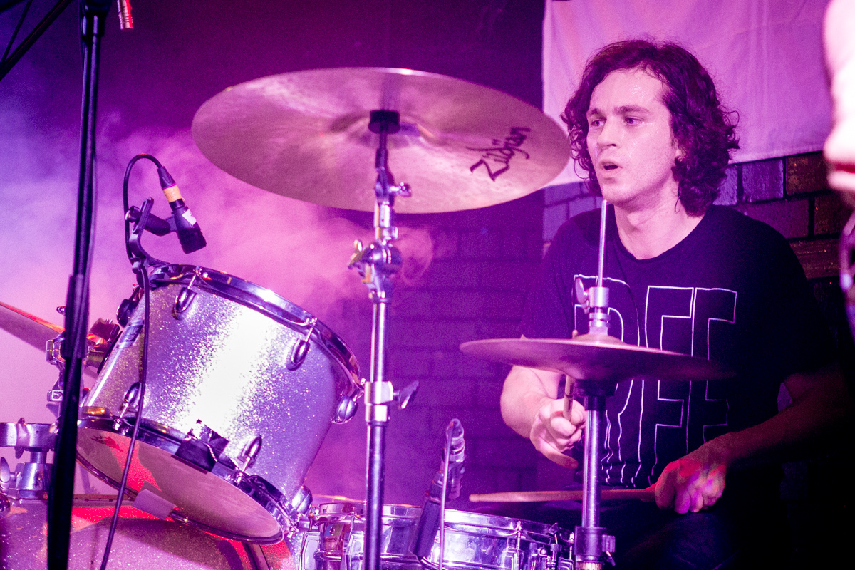 ALVVAYS Leeds 22 Jan 2015 Mike Hughes 0104
