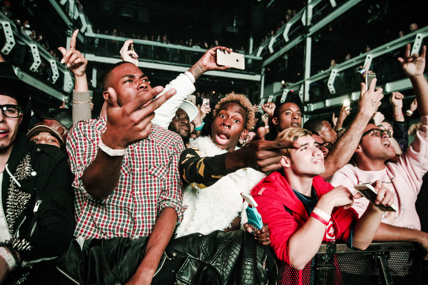AZEALIABANKS TERMINAL5 NYC 20151912 04