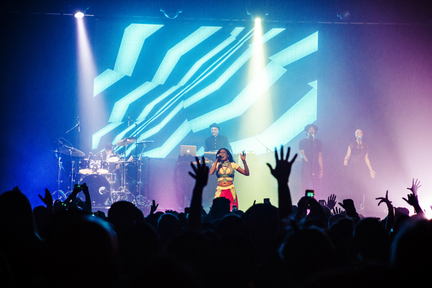 AZEALIABANKS TERMINAL5 NYC 20151912 15