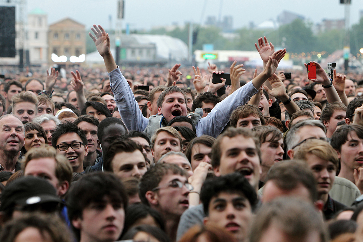 Crowd bsthyde15 bc03