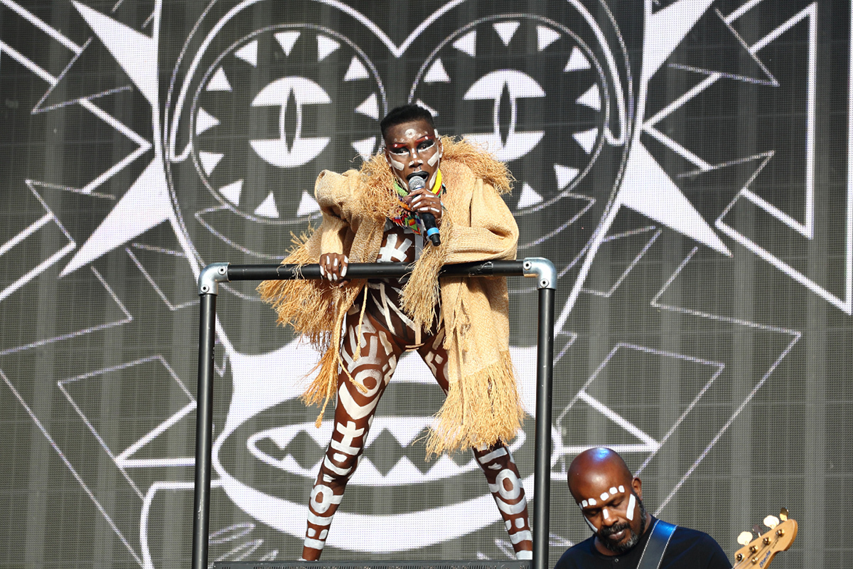 Grace jones bts15 bc26