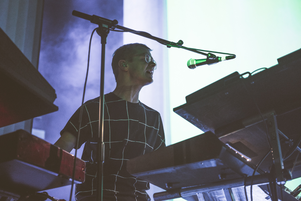 Django Django Roundhouse 091215 Laura Harvey 14