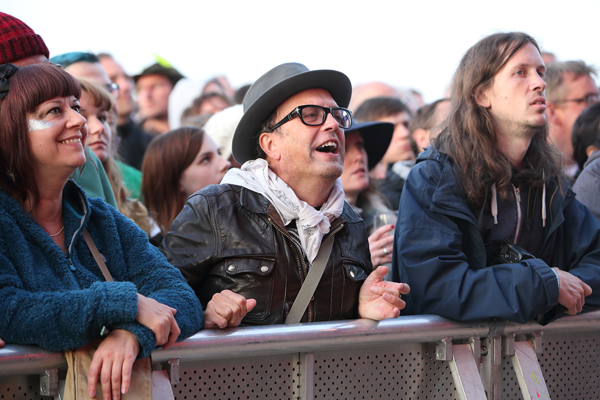 Crowd eotr15 day2 bc