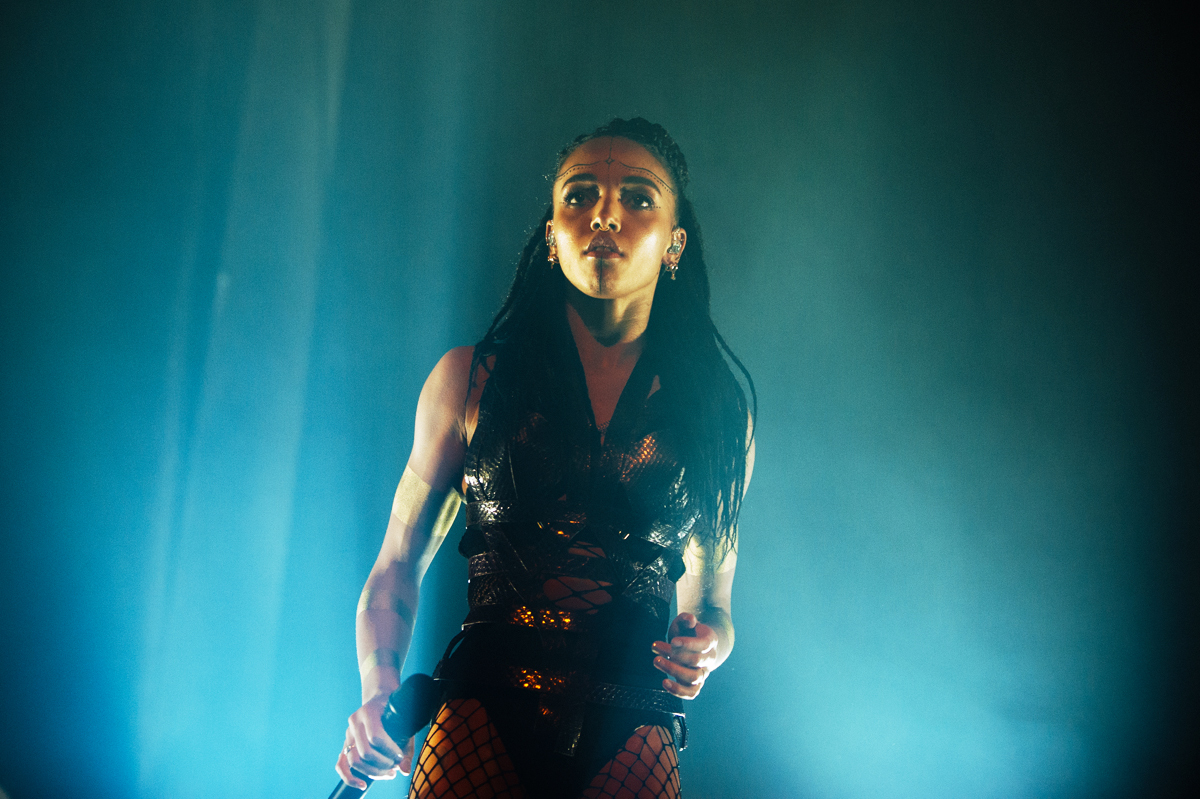 FKA Twigs 200215 Roundhouse Gaelle Beri 01