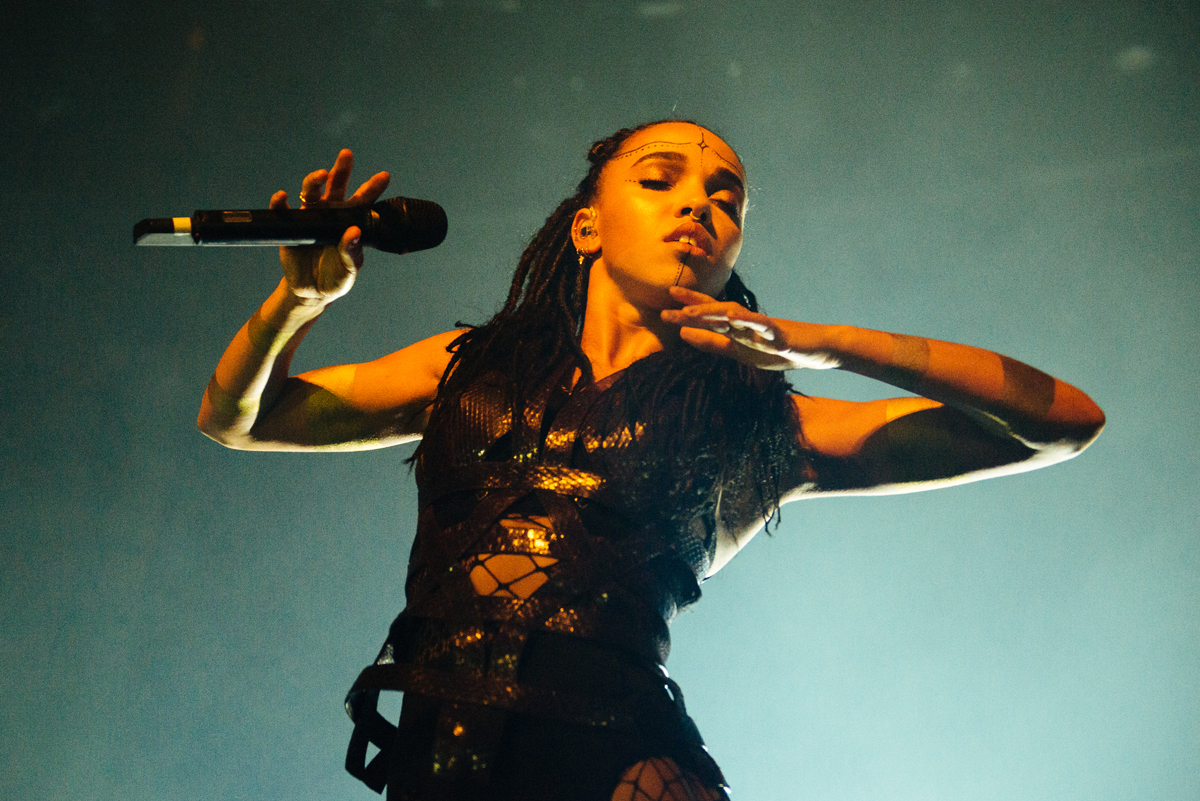 FKA Twigs 200215 Roundhouse Gaelle Beri 05