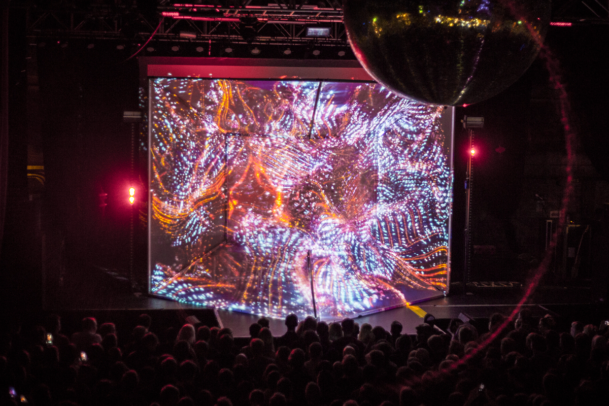 Flyinglotus o2abc 280415 matthewmcandrew 012