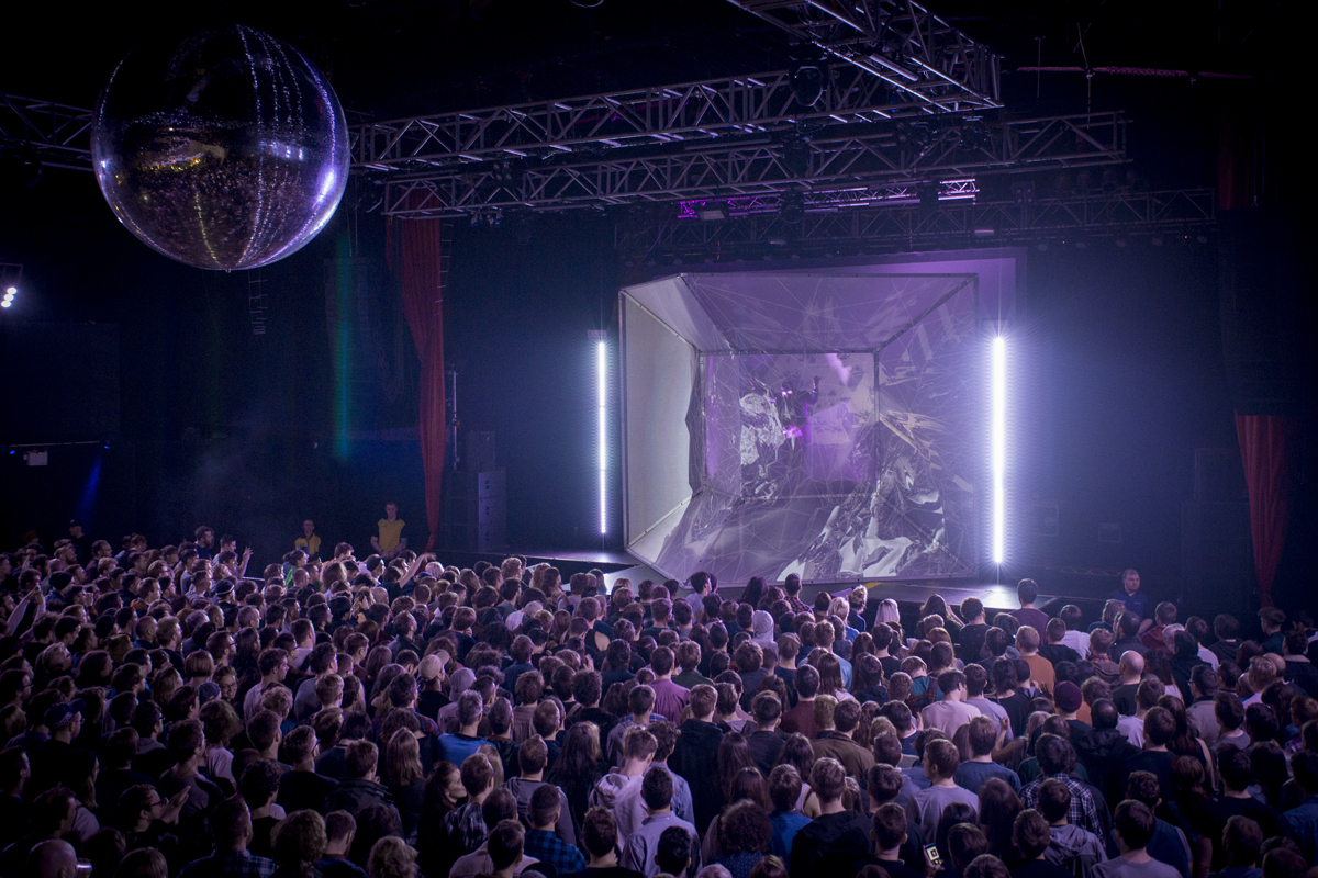 Flyinglotus o2abc 280415 matthewmcandrew 018