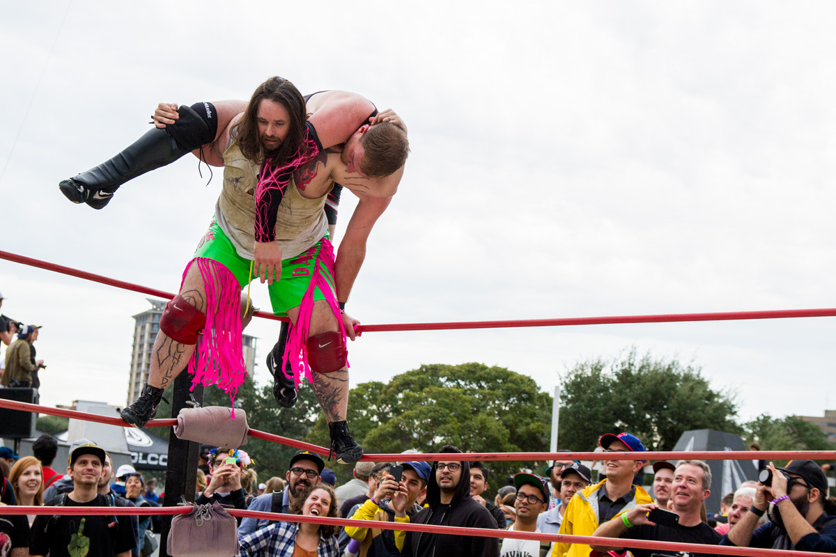 Anarchychampionshipwrestling funfunfunfest 110615 andypareti 1