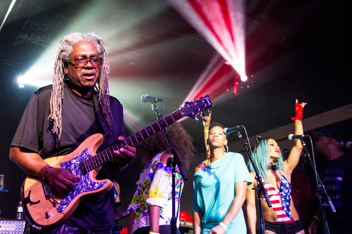 Georgeclinton empirecontrolroom 53115 andypareti 3