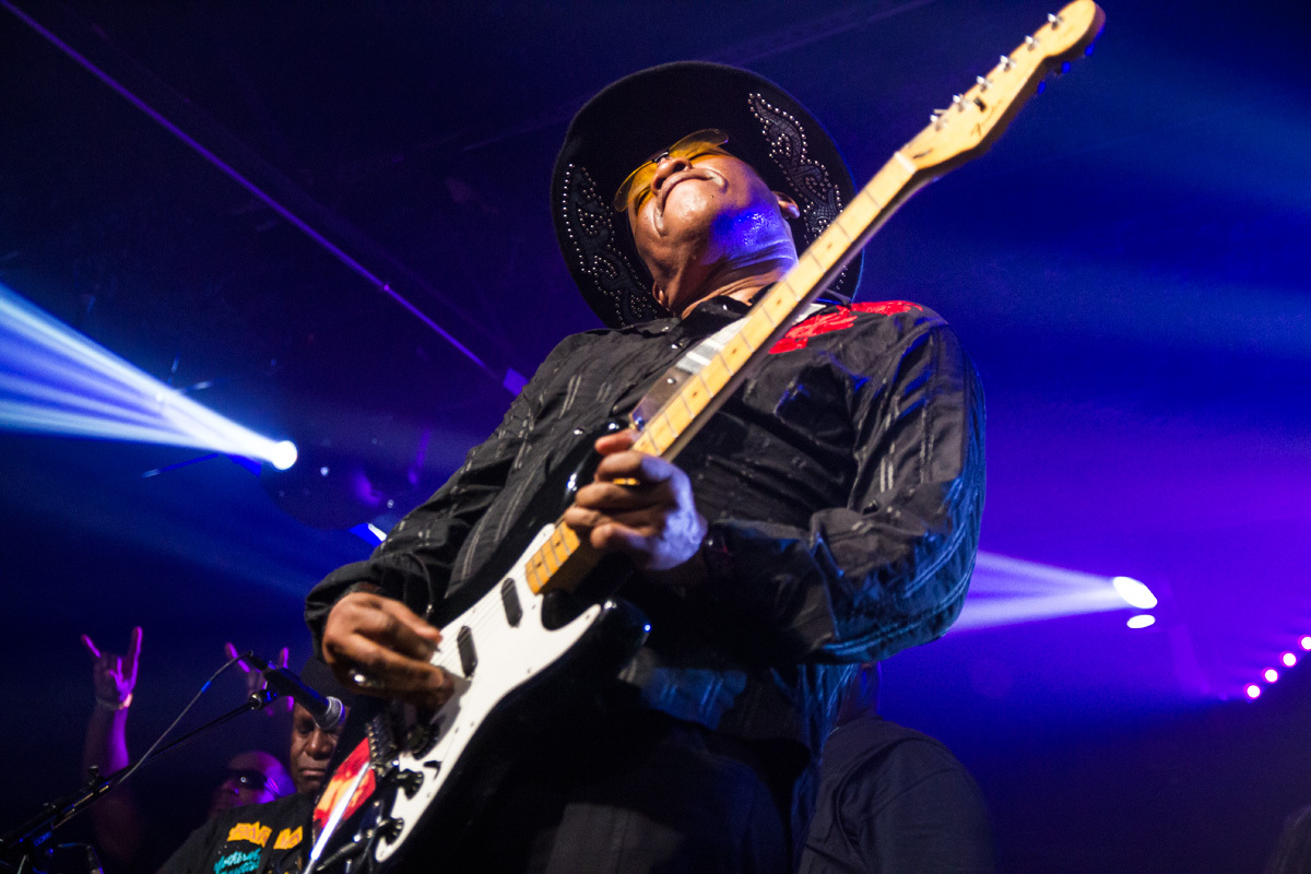 Georgeclinton empirecontrolroom 53115 andypareti 4