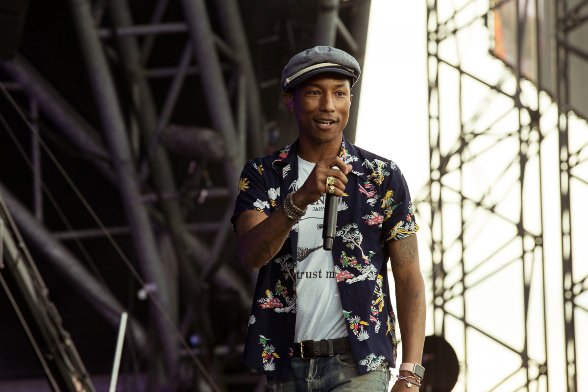 Glastonbury Pharrell Williams 270615 14
