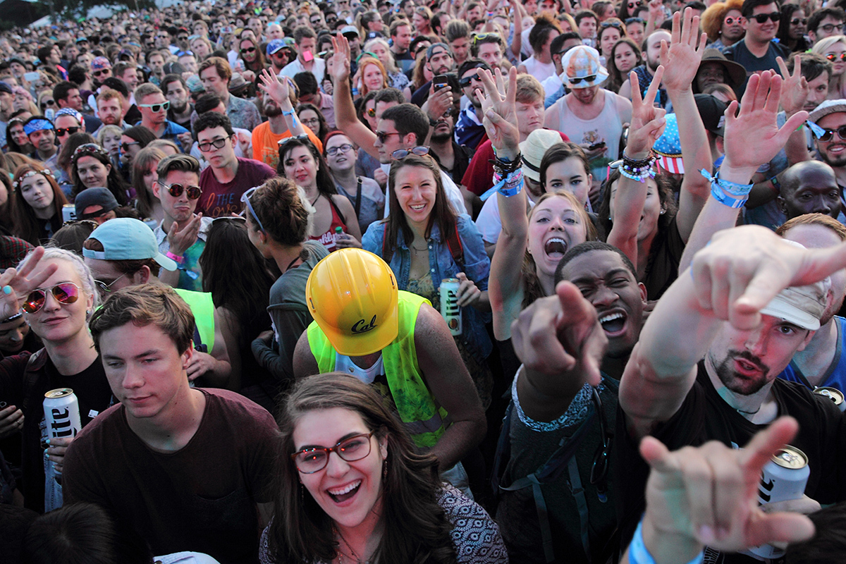 Crowd govsball bc07 1
