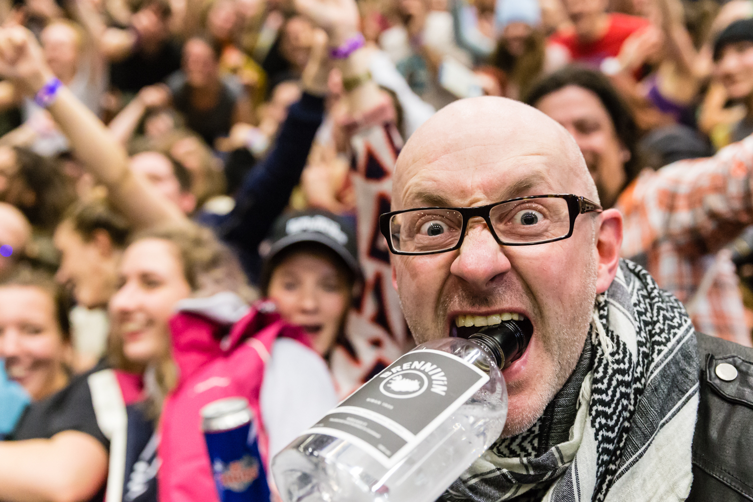 Crowd 2 Airwaves Day5 Ian Young