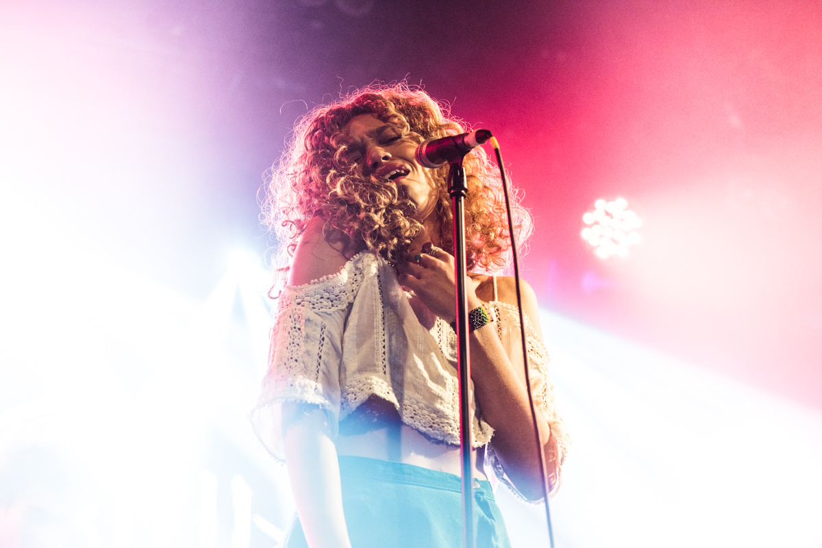 FOXES IZZY BIZU 271015 HEAVEN DAHDAH 8842