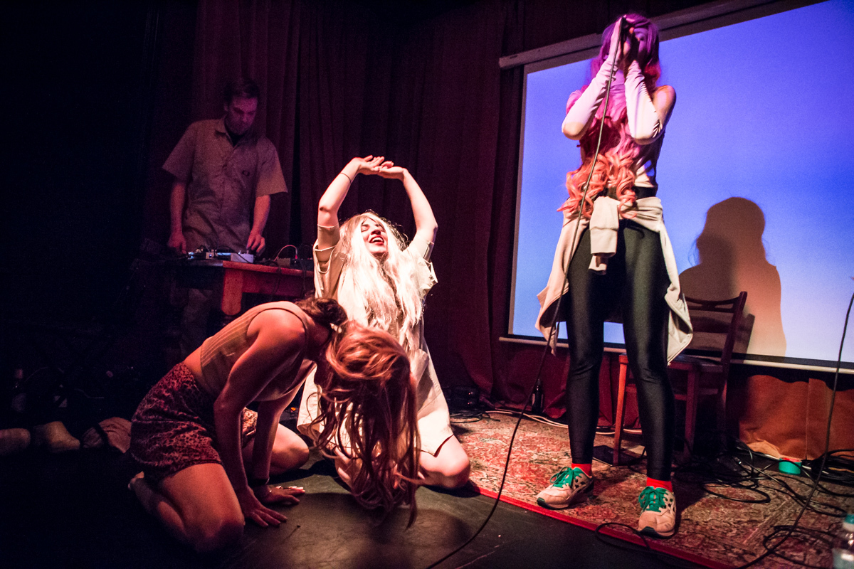 Jenny Hval Gullivers Manchester 11 June 2015 Mike Hughes 84