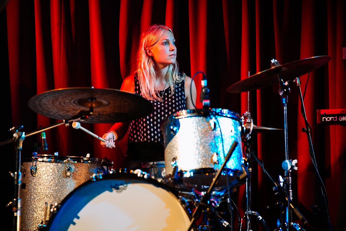 Little may bushhall1015 bc01