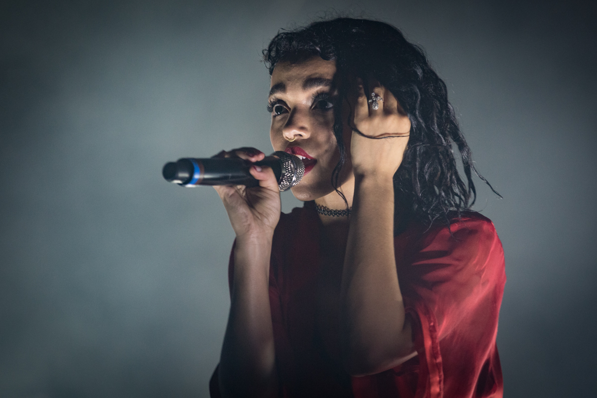 FKATWIGS9 V6 A8061