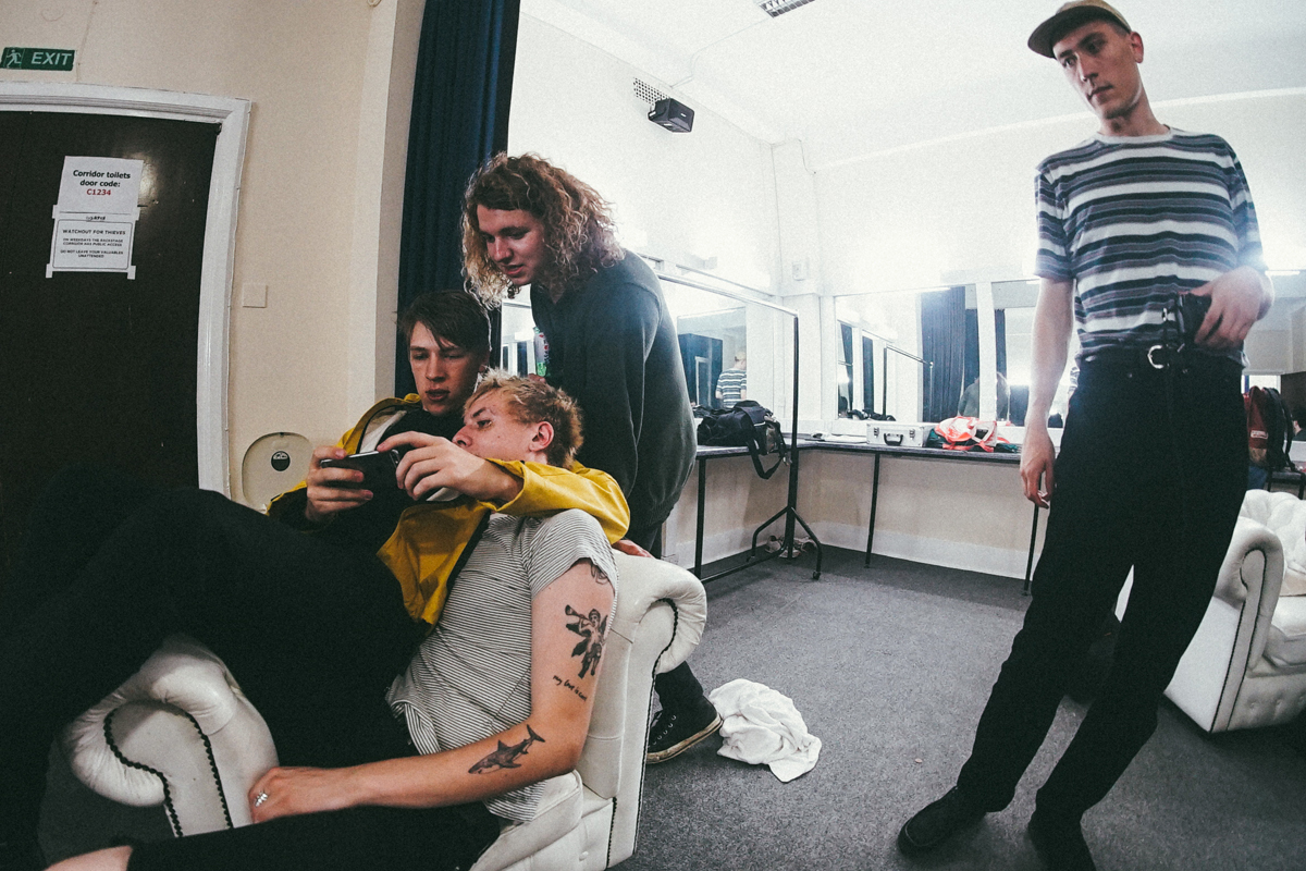 28 Photo by Andy De Luca Green room 3