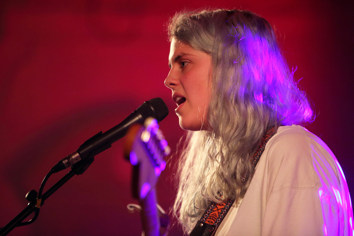 Marika hackman bushhall bc03