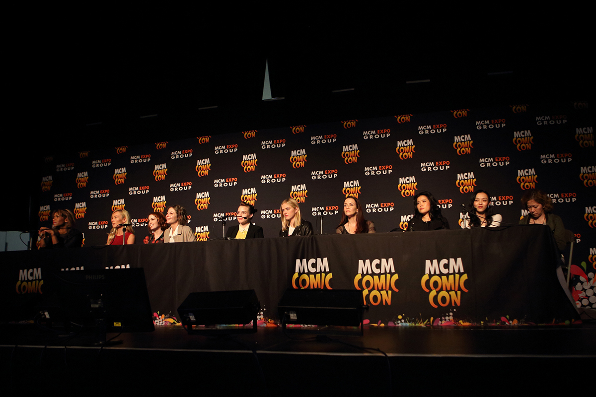 Comic con11 girls who run the world panel