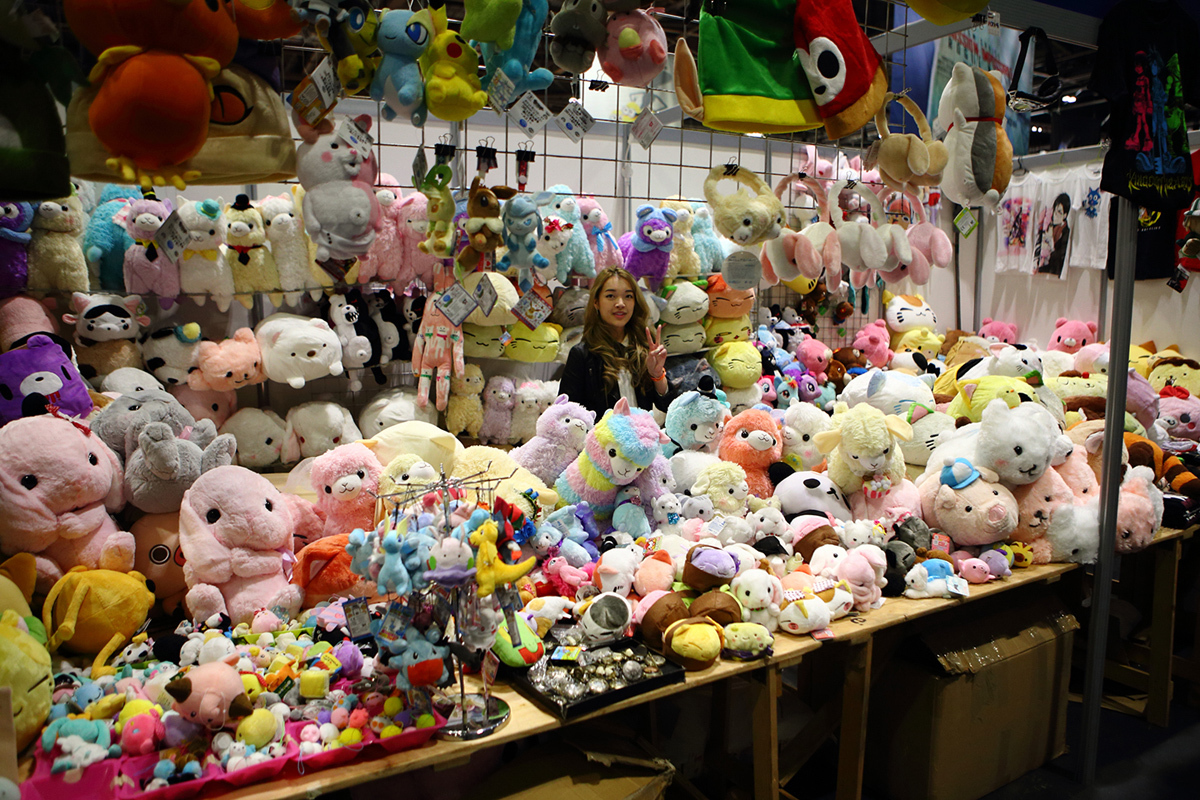 Comic con13 cuddle me this cuddle me that