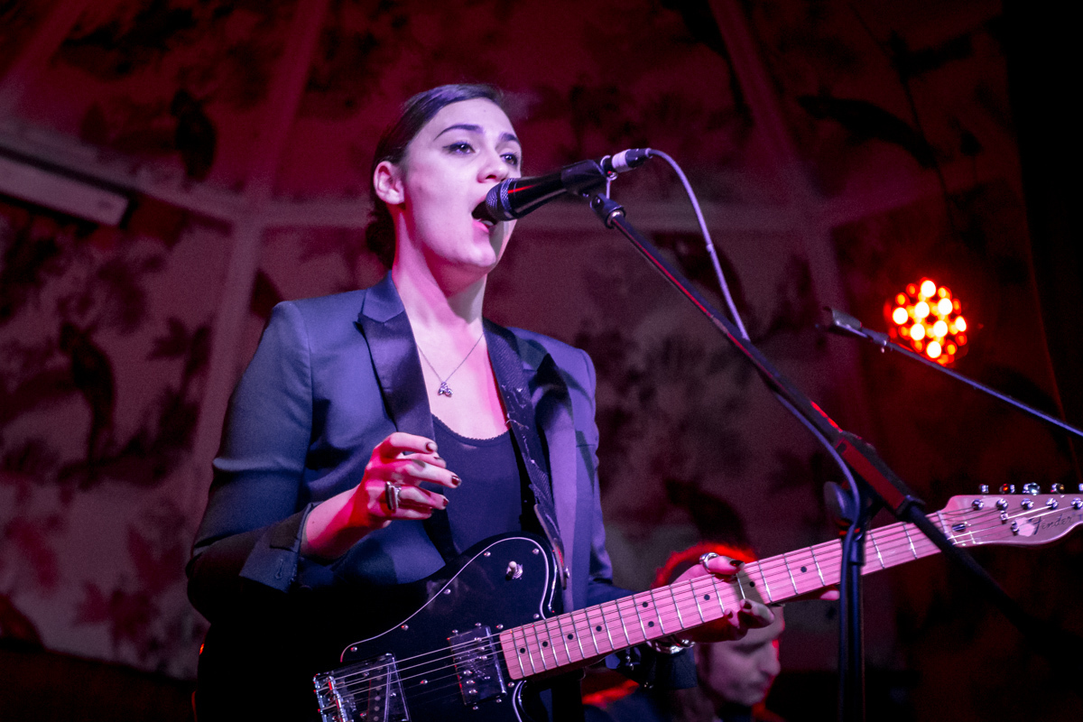 Nadine Shah Deaf Inst Manchester 14 Apr 2015 Mike Hughes 0056