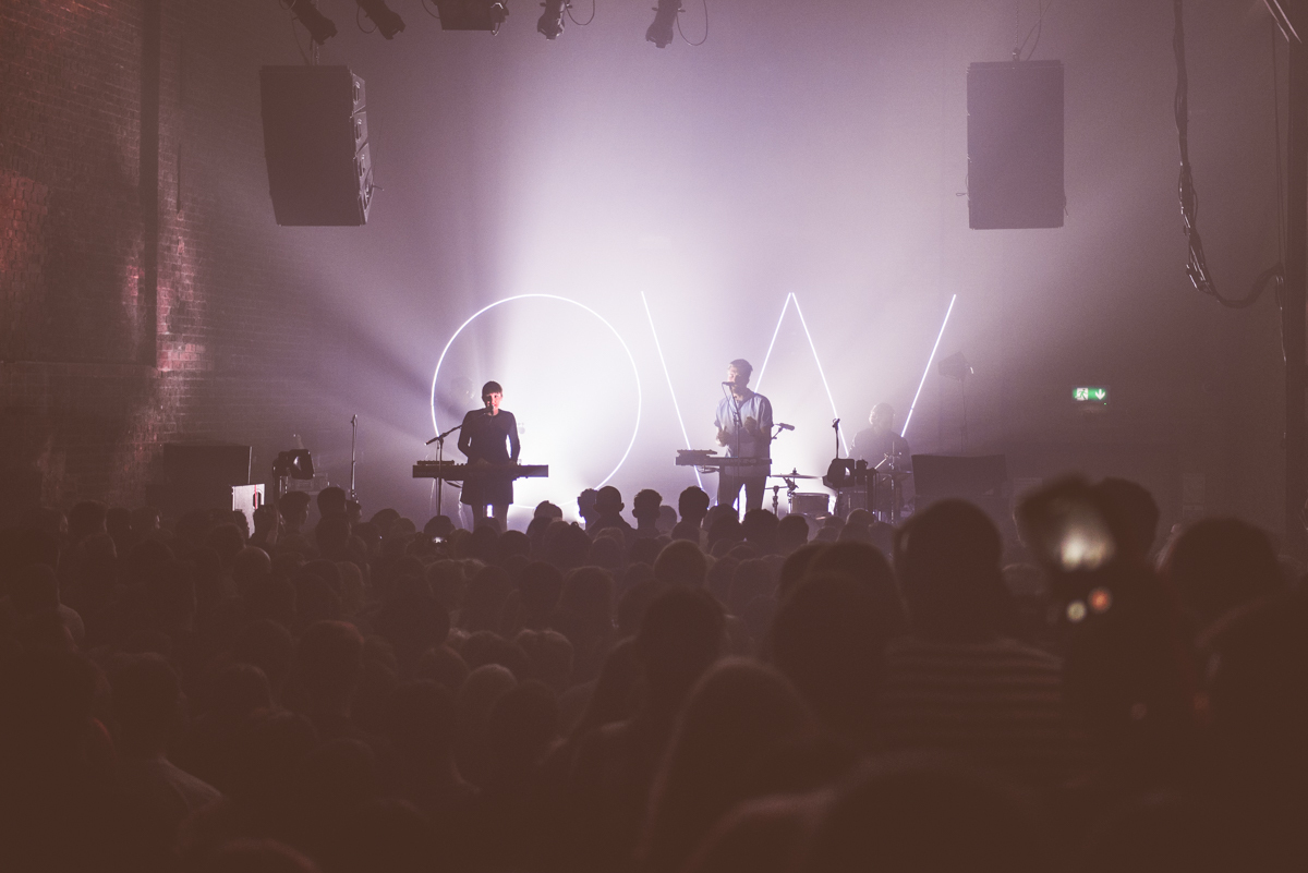 Oh Wonder Village Underground 241115 Laura Harvey 29