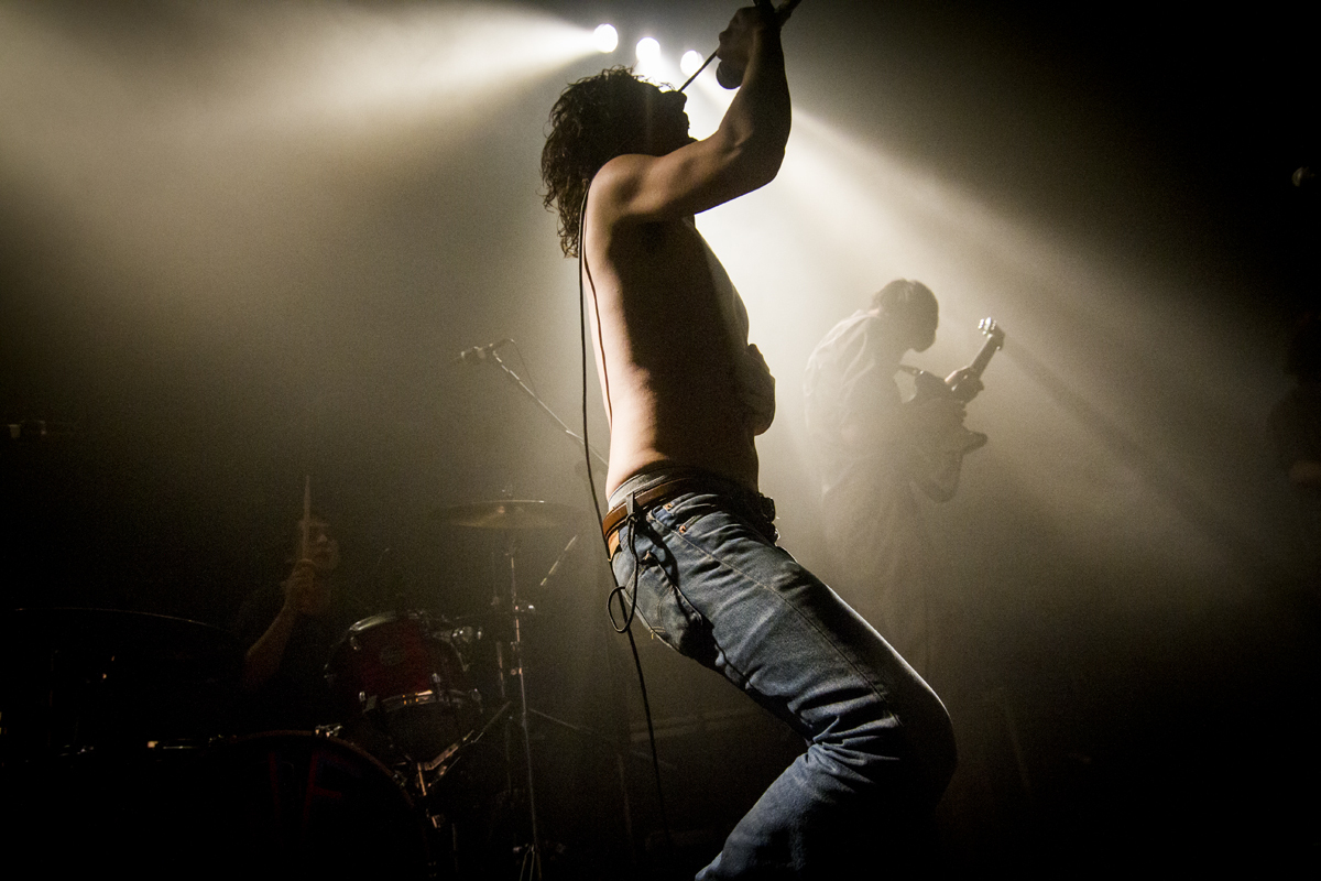 Fatwhitefamily nmeawardstour o2abc 220215 matthewmcandrew 014