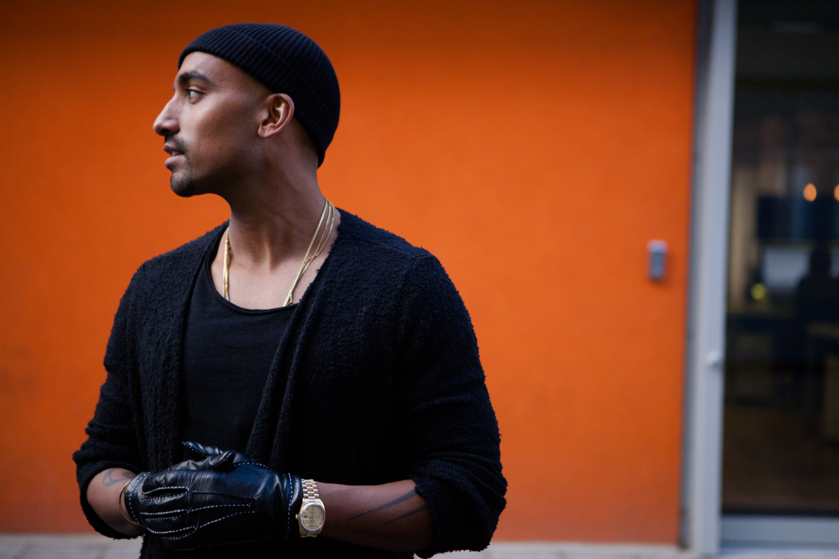 I S Hi by Sonny Malhotra 7