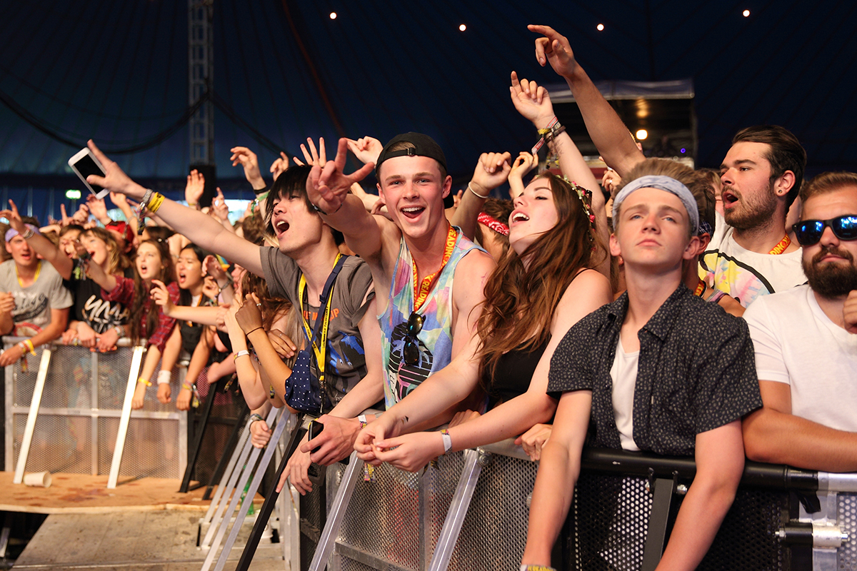 Crowd day2 reading bc03