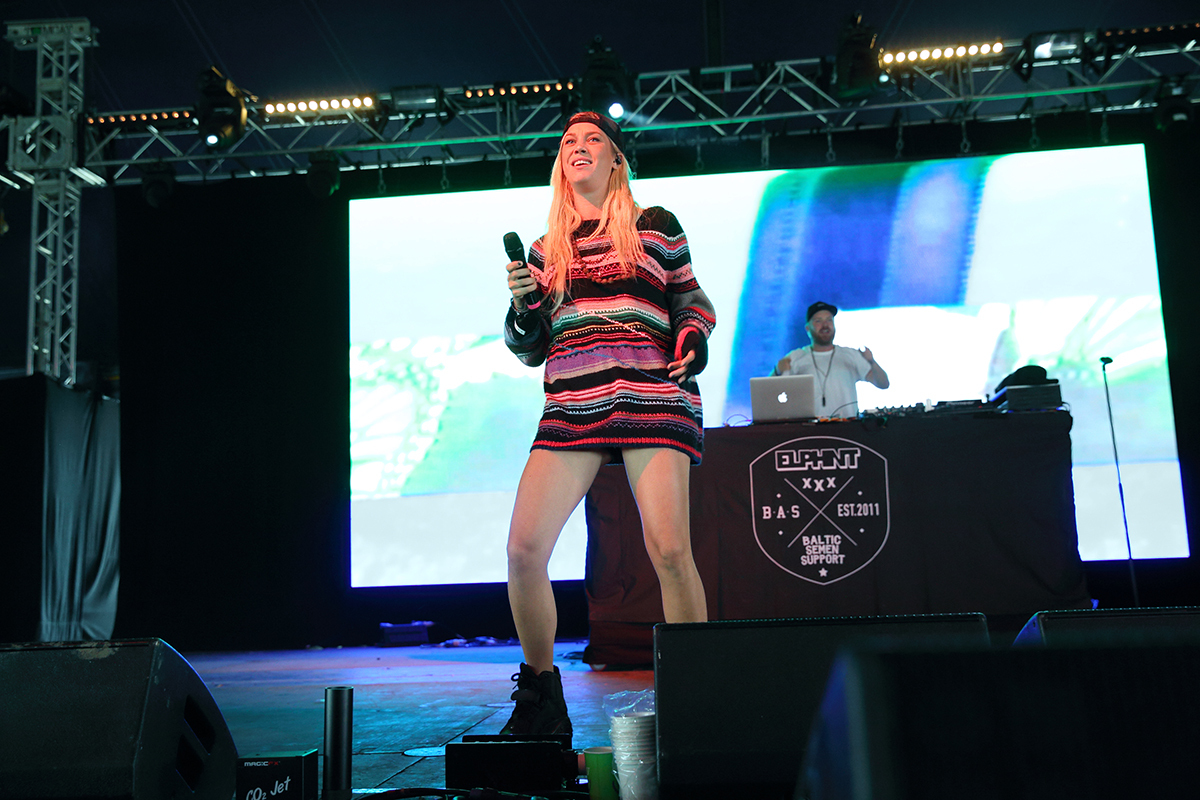 Elliphant reading15 bc