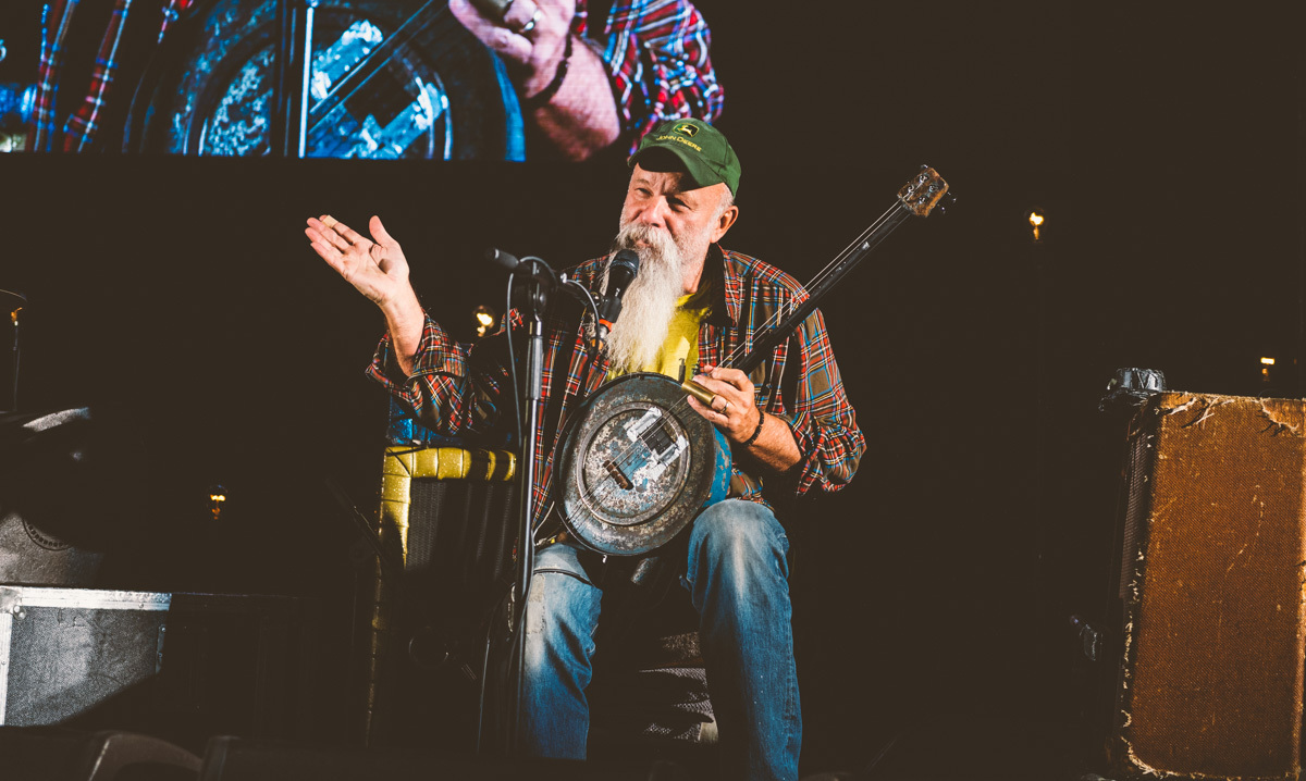 SEASICKSTEVEDAHHAMMERSMITHAPOLLO14052015 2242