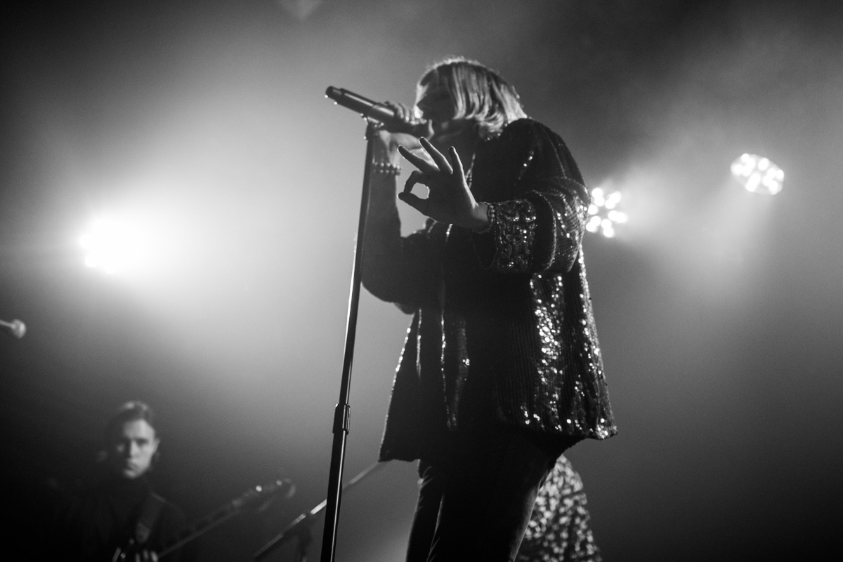 The Neighbourhood Heaven 101115 Laura Harvey 14