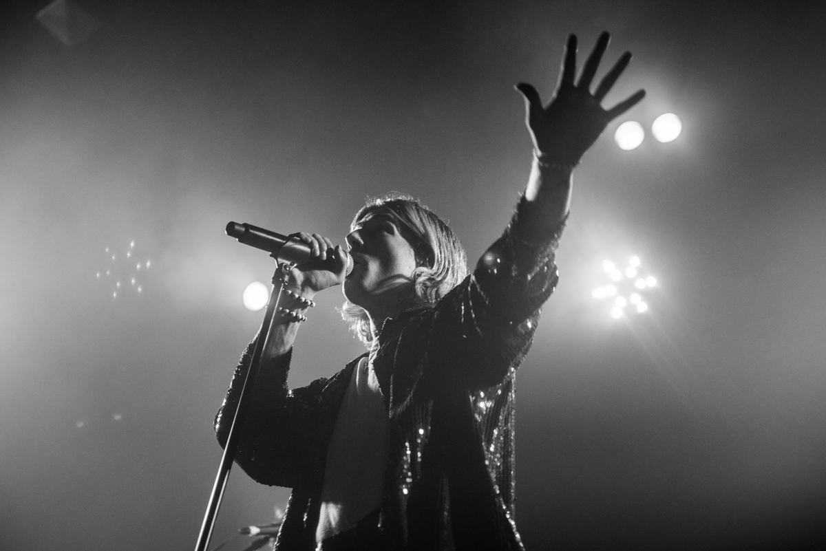 The Neighbourhood Heaven 101115 Laura Harvey 21