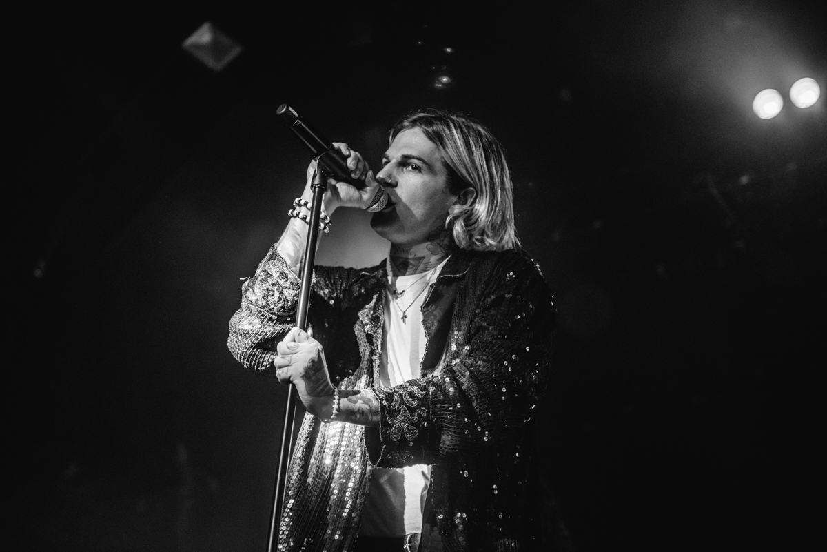 The Neighbourhood Heaven 101115 Laura Harvey 23