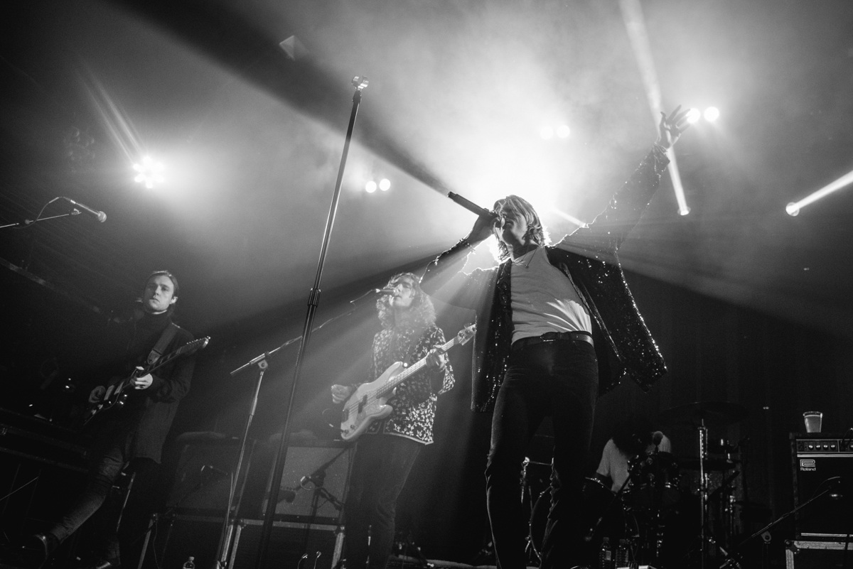 The Neighbourhood Heaven 101115 Laura Harvey 28