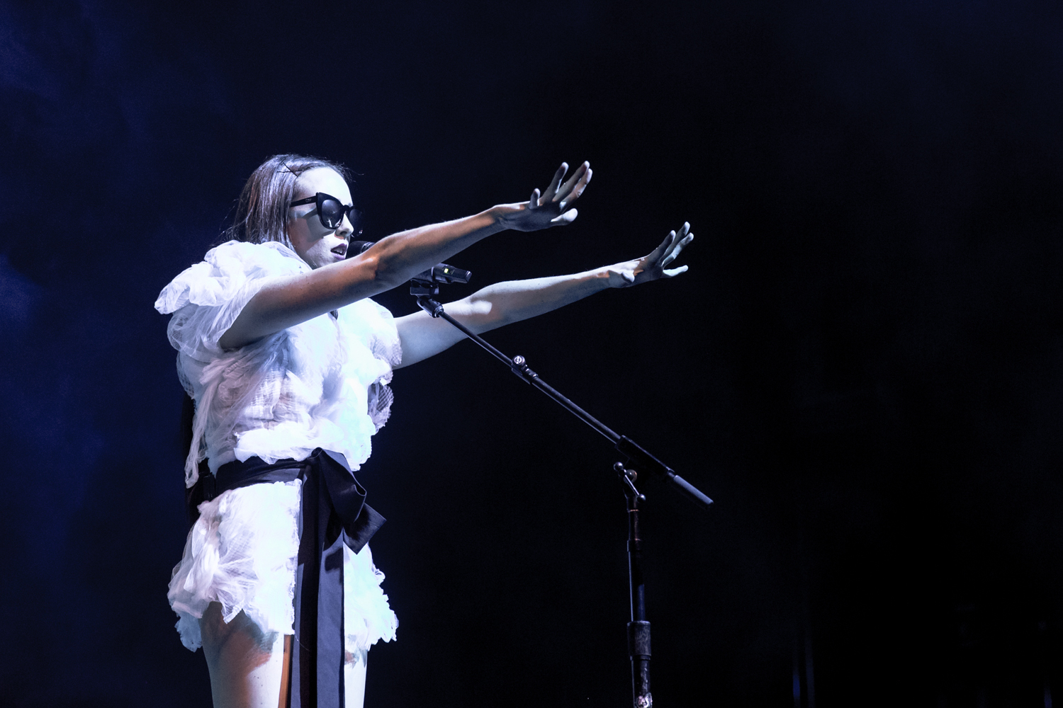 Allie X at The Fox by Ian Young 04