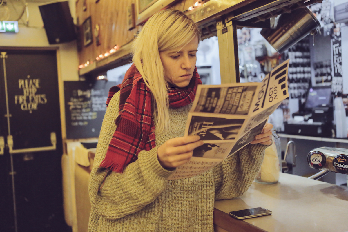 Amber Arcades Moth Club 201016 Sara Amroussi Gilissen05