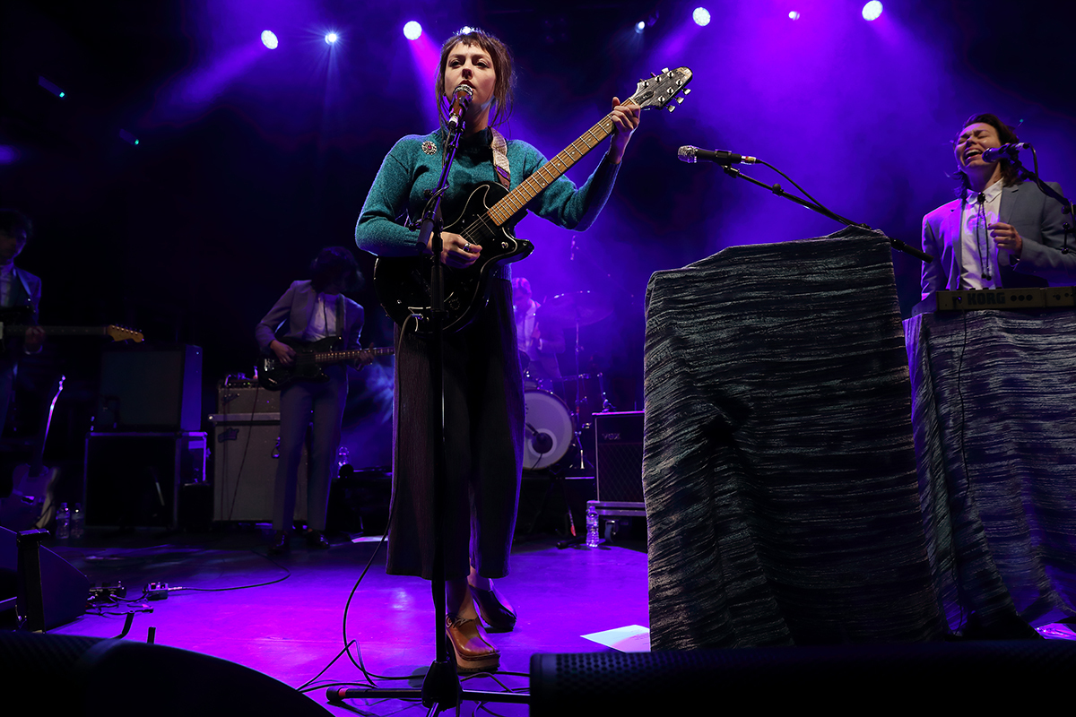 Angel olsen koko1016 bc02