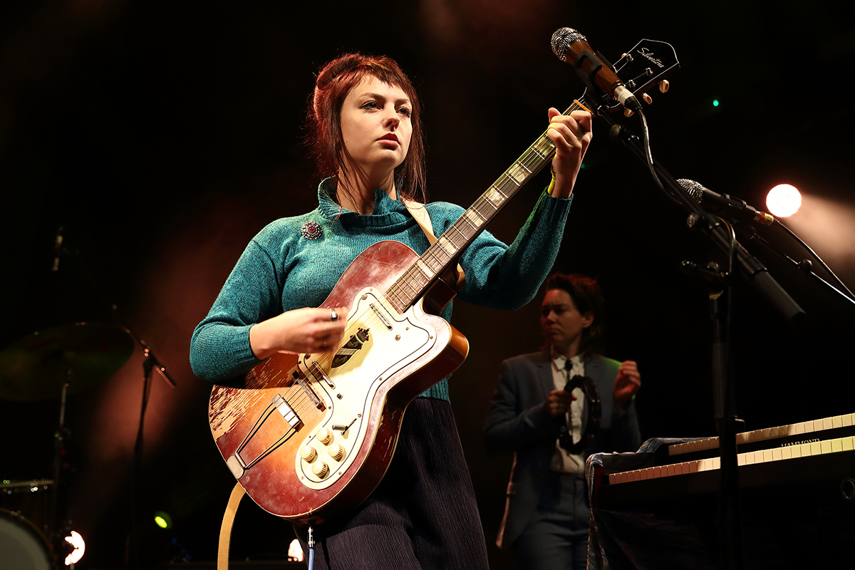 Angel olsen koko1016 bc05